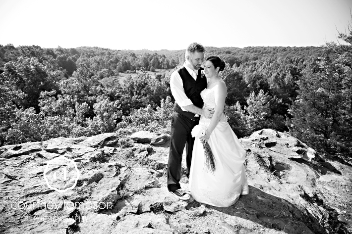 Laura-&-Chris:-Columbia,-MO-Wedding-Photography-»-Courtney-...