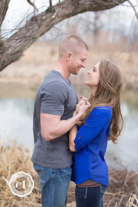 Courtney-Tompson-Photograph-Columbia-MO-Wedding-Photographer-Photography-Best-Wedding-Photography-Engagement