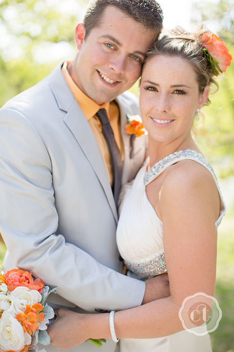 Paige-Gavin-columbia-mo-wedding-photographer-courtney-tompson-photography-www.courtneytompson.com-spring-summer-wedding-reception-moberly-mo