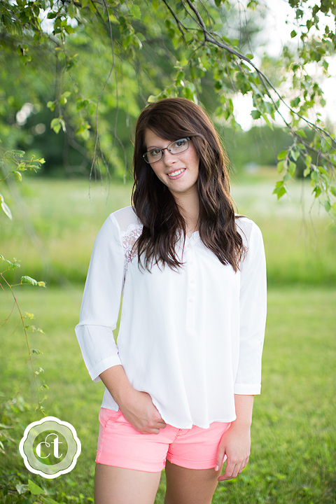 Brooke-Columbia-MO-High-School-Senior-Photography-by-Courtney-Tompson-Photography