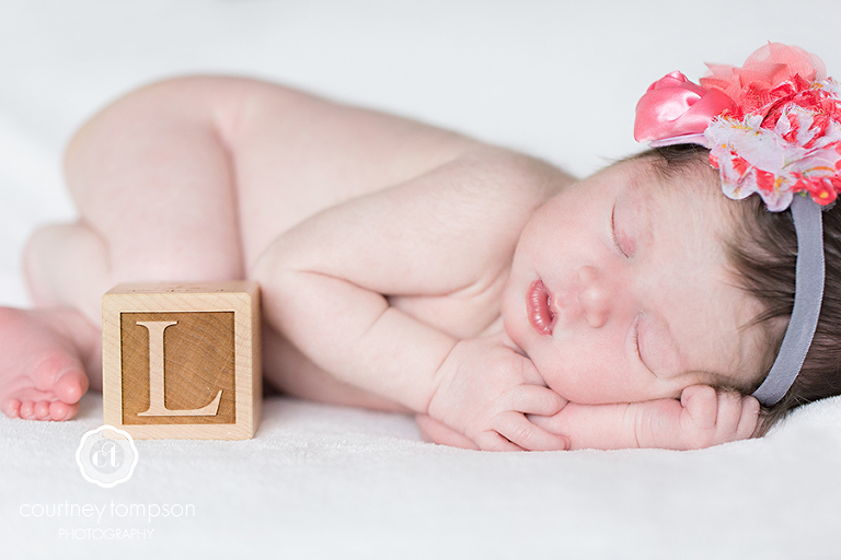 Columbia-MO-newborn-photography-by-Courtney-Tompson