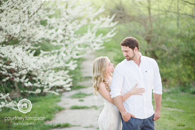 Courtney-Tompson-Photography-Columbia-MO-Spring-Time-Engagement-Session