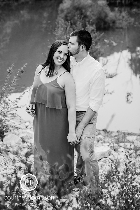 Rocheport-and-Columbia-MO-engagement-photography-by-Courtney-Tompson-Photography